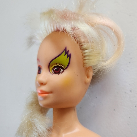 Vintage 1985 Roxy Misfits Doll 4206 Jem and the Holograms 1980s Dolls Rockers - Picture 4 of 11